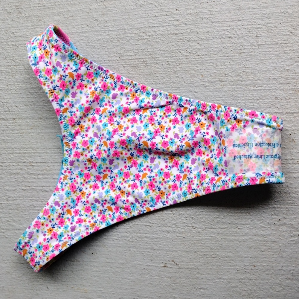 NWOT Reversible Mid-Rise Ultra High Leg Super Cheeky Bikini Wild Fable XXS - Picture 9 of 10